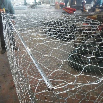 石籠網的沉排操作方式