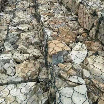 鍍鋅石籠網可大大接受或吸收由土壤和流水發生的力